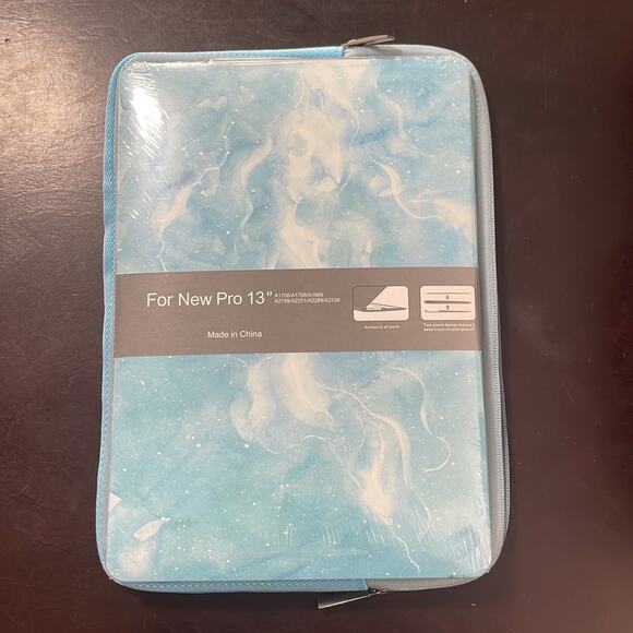 MacBook New Pro 13” shell and light blue soft case - Picture 1 of 5